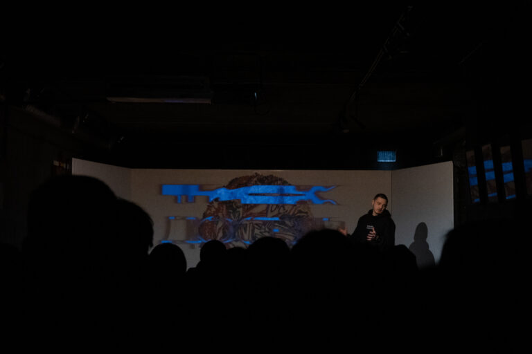 Пережити тиск: як аудіовізуальний перформанс допомагає рефлексувати про війну