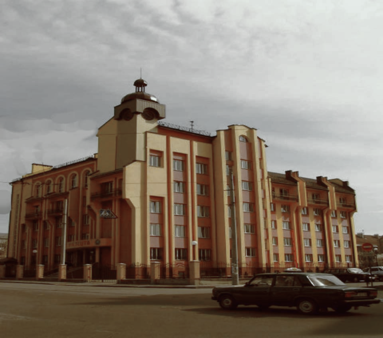 «Легко навчитись малювати, важко навчитись бути художником»