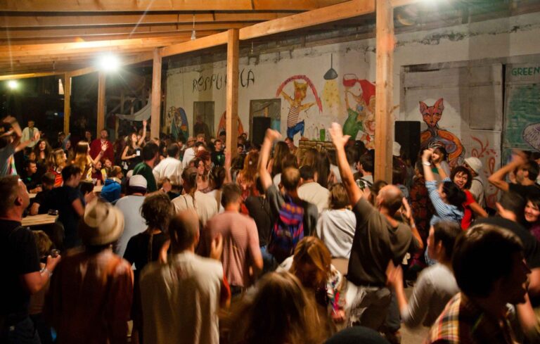 Любов до ландшафтів і музики: історія фестивалів «Шешори» та «АртПоле»