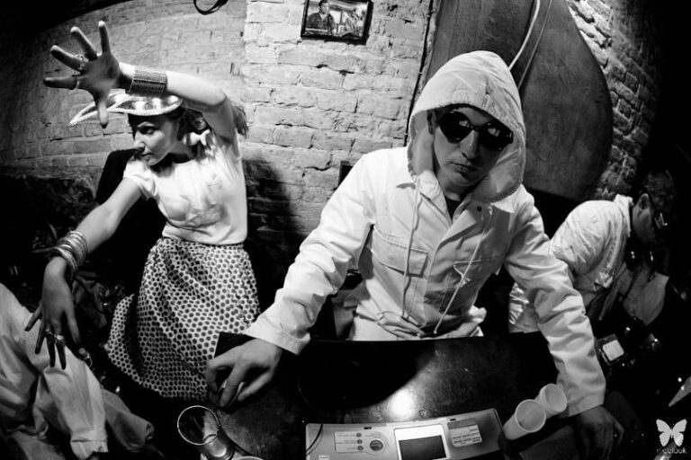 Сергій Glow: «Якщо порівнювати себе з кимось — то тільки із собою колишнім»