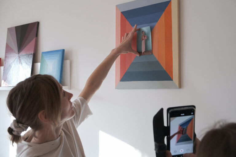 Місце для абстракції в квартирі