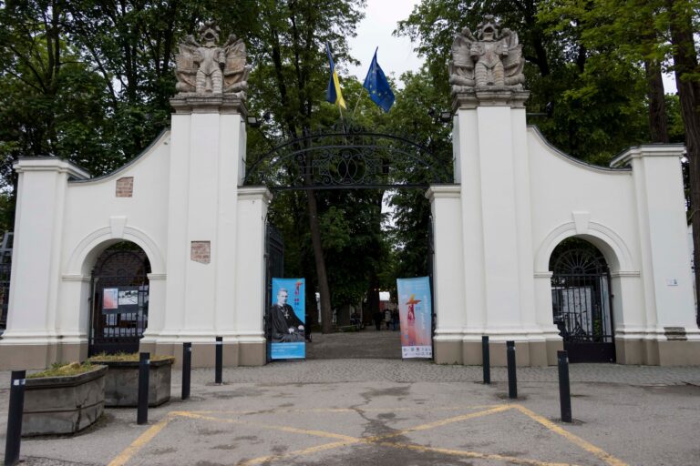 Як палац Потоцьких перетворюють на креативний хаб