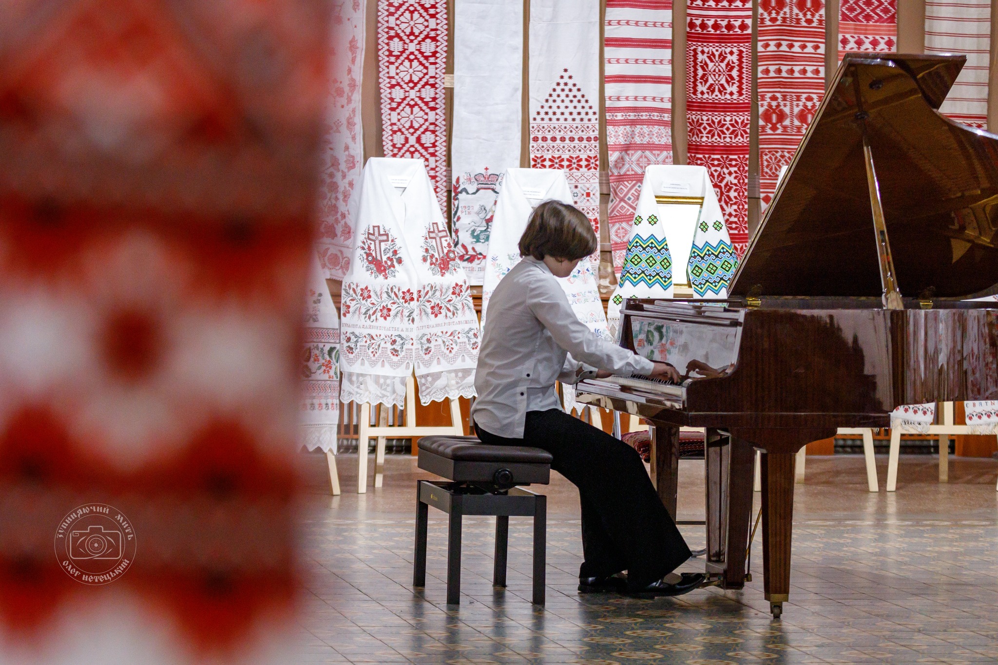 Кришталевий камертON