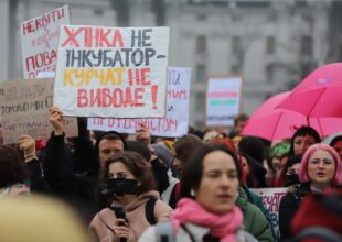 Франківська міськрада програла у суді БО «Марш жінок» та фемактивістці Ользі Кукулі