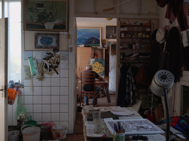 Спостереження за митцем