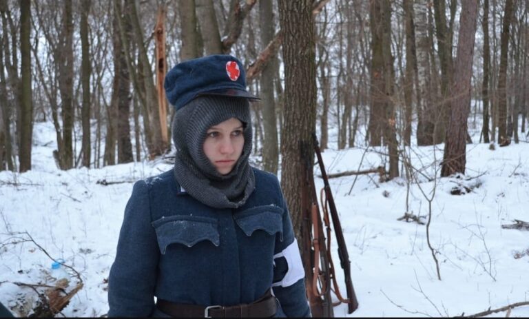 «Я живу ніби на сторінках книжки з історії»